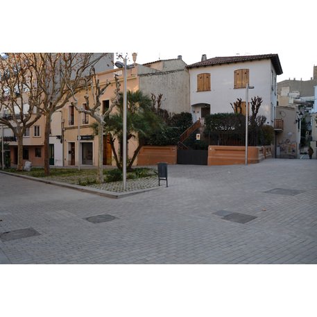 Collezione di pavimentazioni in calcestruzzo di varie dimensioni e colori 'Terana® art'