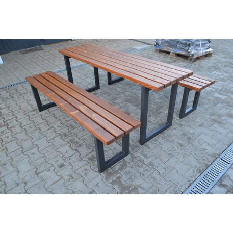 Metalinis pikniko stalas su suolais ir medinėmis sėdimomis dalimis 'MBG_258 / Picnic Set'