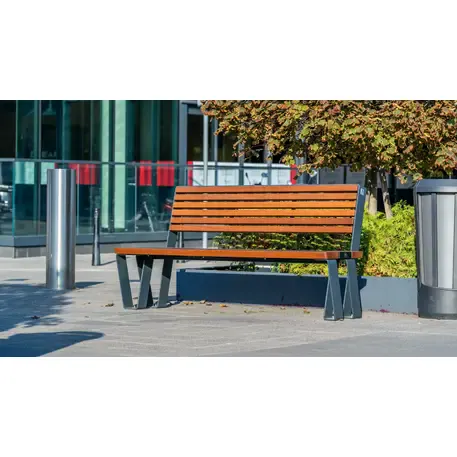 'SmartBeam Bench' – išmanusis modulis suoliukams su saulės energija, USB įkrovimu ir „Smart City“ funkcijomis