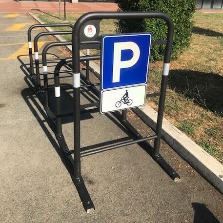 Metalinis dviračių stovas, laikiklis 'Campus 5'