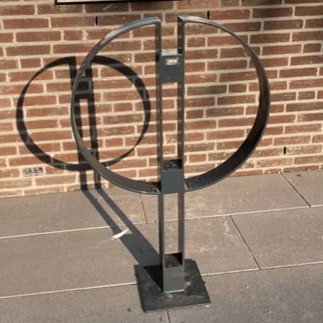 Metalinis dviračių stovas, laikiklis 'Vip'