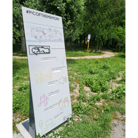 Informacinis / Reklaminis stendas, stovas vienpusis 'Directive 800'