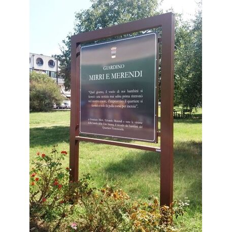 Informacinis / Reklaminis stendas, stovas vienpusis arba dvipusis 'Vision 130x130cm'