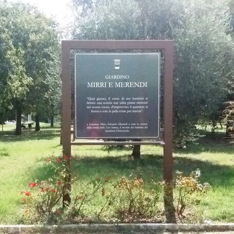 Informacinis / Reklaminis stendas, stovas vienpusis arba dvipusis 'Vision 130x130cm'