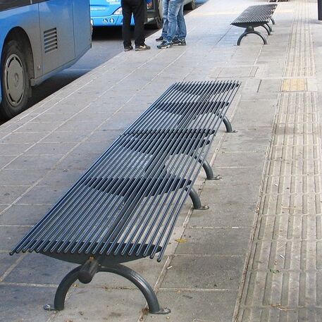 Metal bench 'REST'