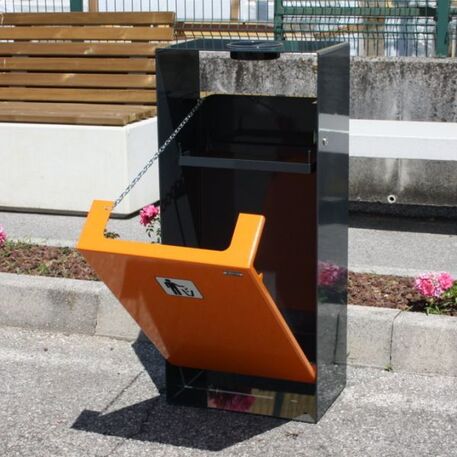 Lauko metalinė šiukšliadėžė 'Cometa / 90L'