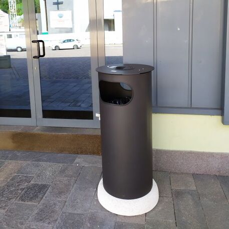 Lauko metalinė šiukšliadėžė 'Alghero / 80L'