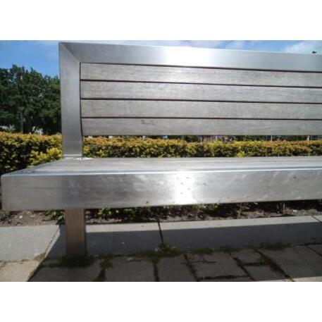 Metal bench with backrest 'IROKO_STF/13-04-18_05MDL'