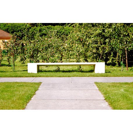 Concrete bench 'Abril'