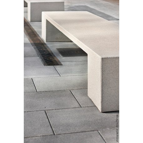 Concrete bench 'Abril'