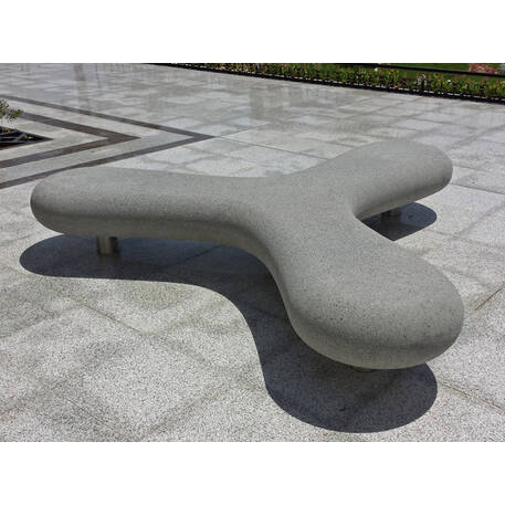 Concrete bench 'Boomerang'