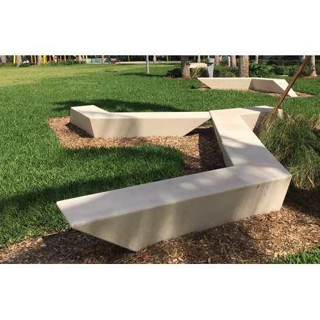 Concrete bench 'Milenio'