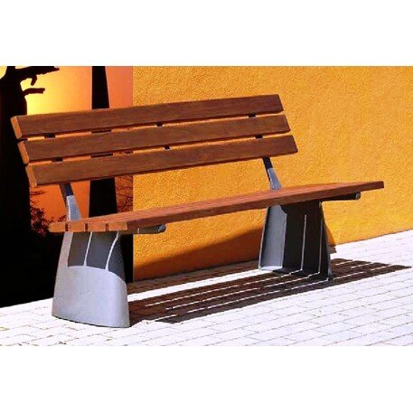 Metal bench 'EMBONDEIRO'