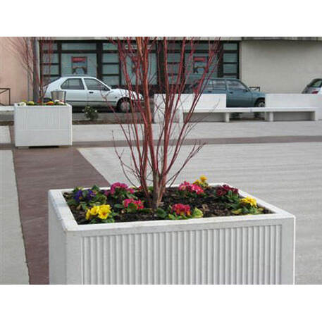 Concrete flower planter 'Icaria'