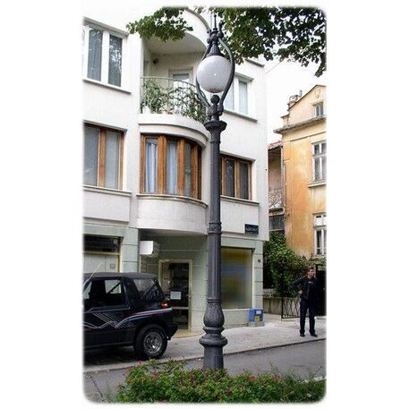 Klasikinio kaltinio stiliaus gatvės, parko šviestuvo stovas '1H-O1_H/430cm'