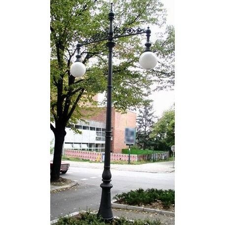 Klasikinio kaltinio stiliaus gatvės, parko šviestuvo stovas '1H1-Y2_H/510cm'
