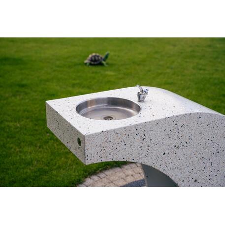 Fontanna do wody pitnej wykonana z betonu '110x43xH/90cm / BS-123'