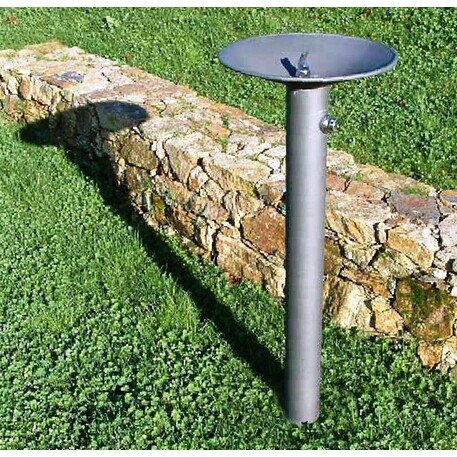 Outdoor drinking fountains of metal 'Urbus'