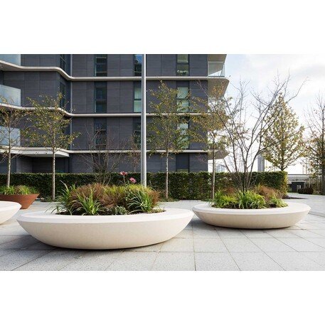 Concrete flower planter + bench 'Niu'