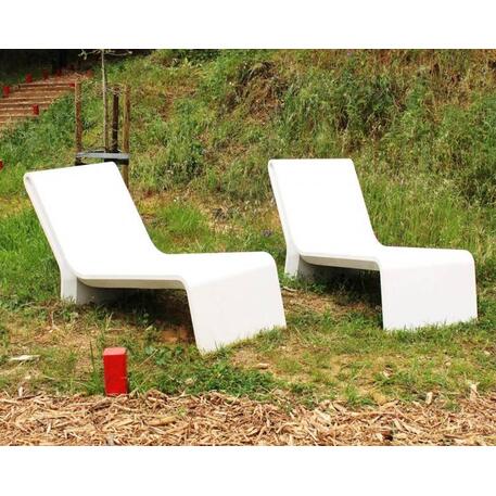Panca in cemento 'AR PURO / Lounge chair 1478mm'